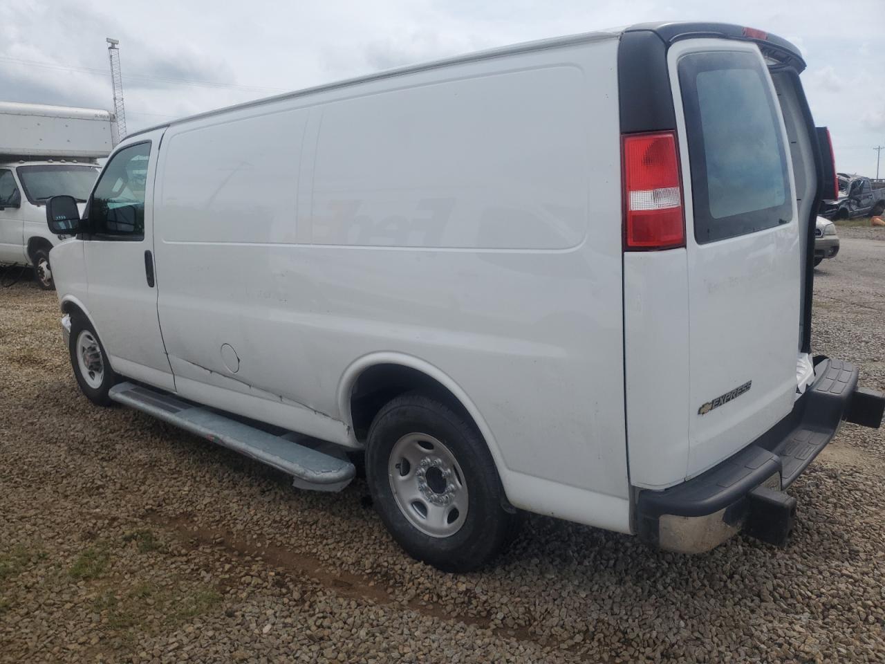 1GCWGAFPXP1157359 2023 Chevrolet Express G2500