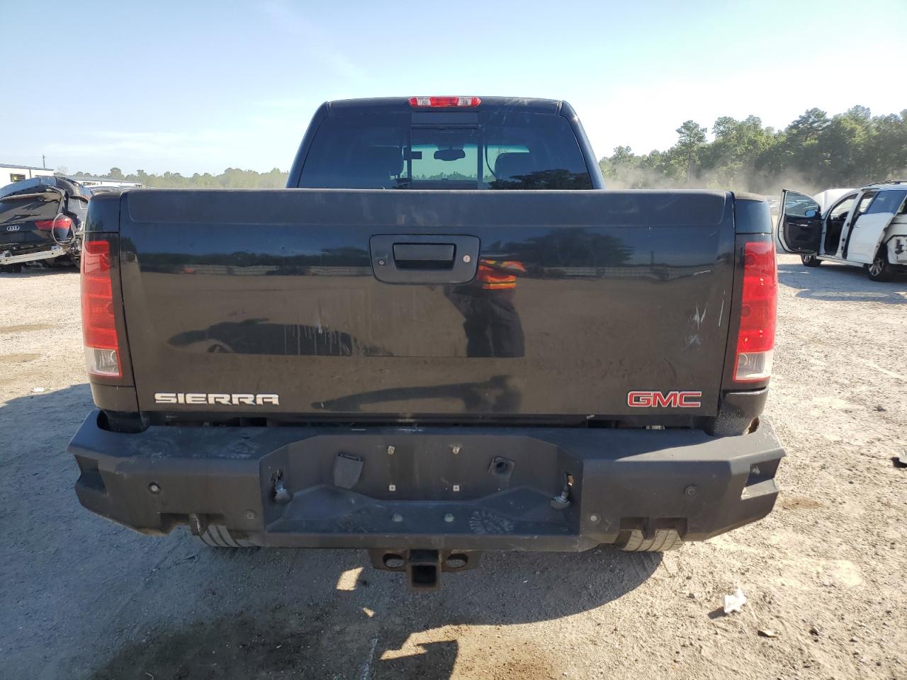 1GT125C89BF153263 2011 GMC Sierra K2500 Denali