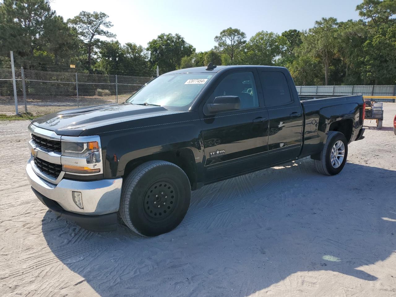 1GCRCREC0HZ269662 2017 Chevrolet Silverado C1500 Lt