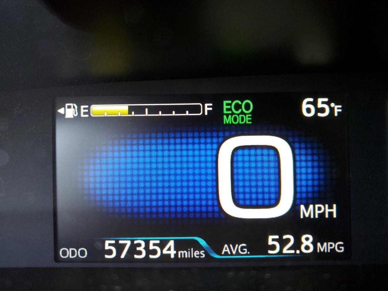 JTDKARFUXG3510806 2016 Toyota Prius