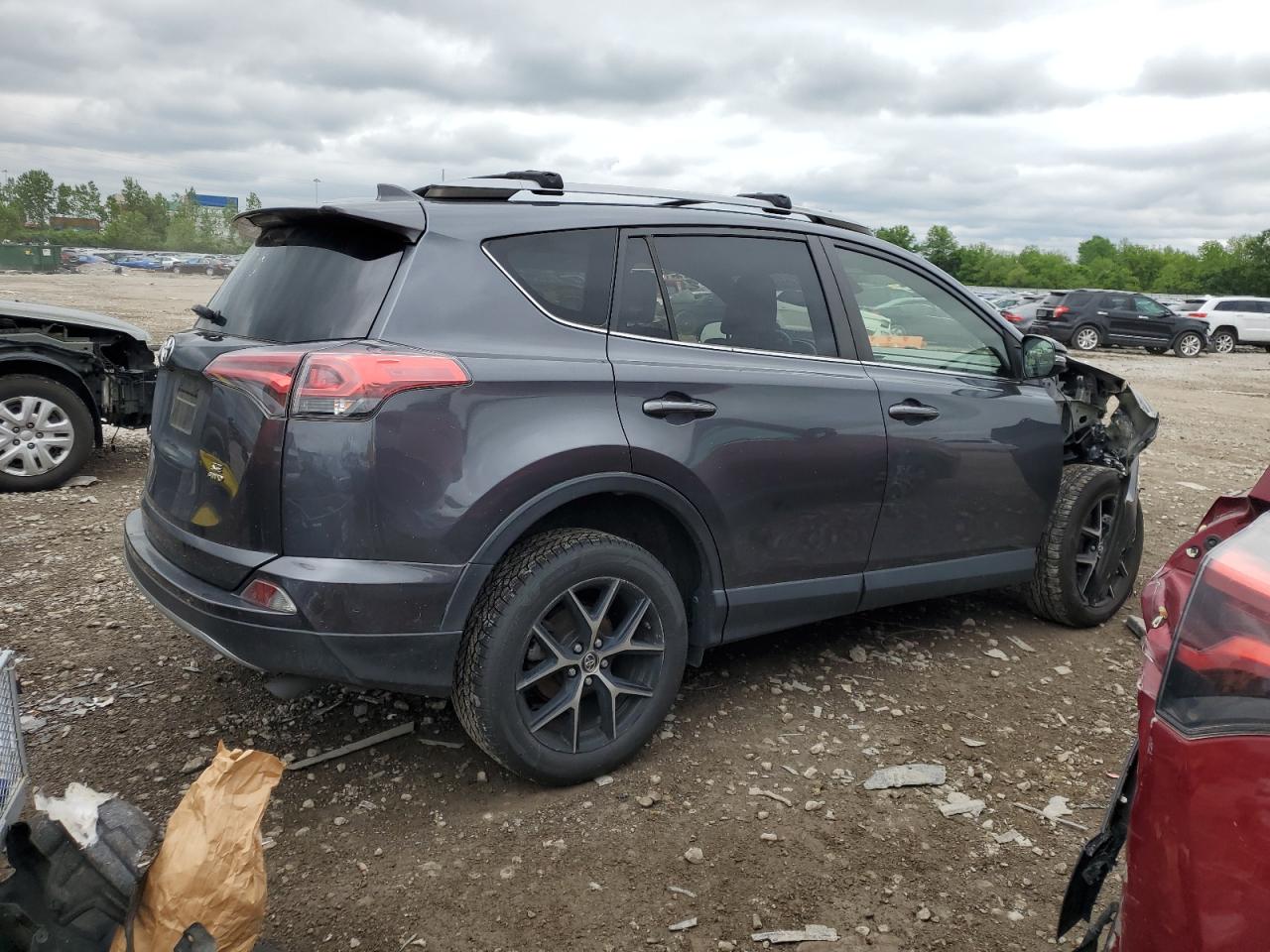 JTMJFREV6HD216130 2017 Toyota Rav4 Se