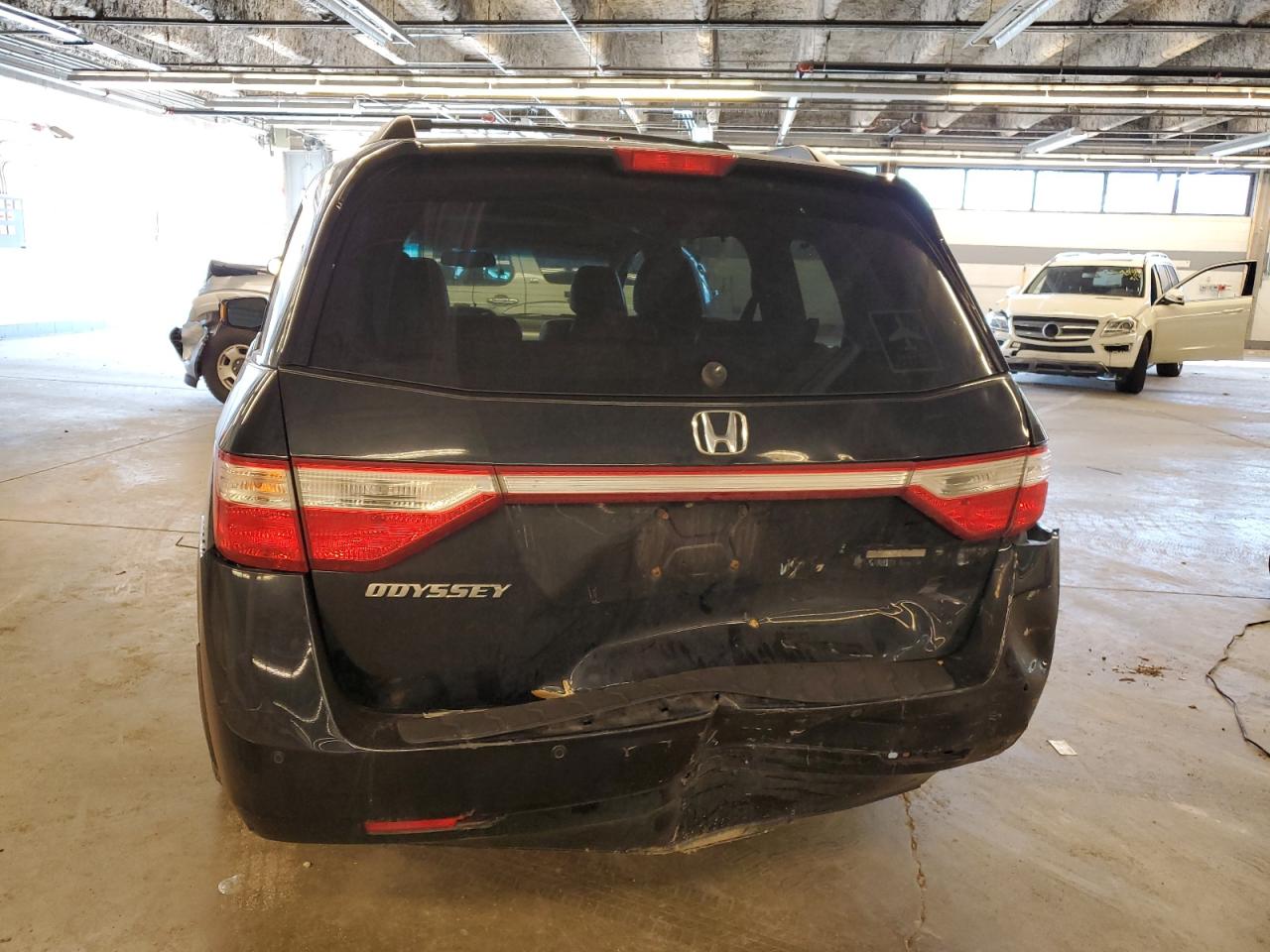 5FNRL5H92BB077441 2011 Honda Odyssey Touring