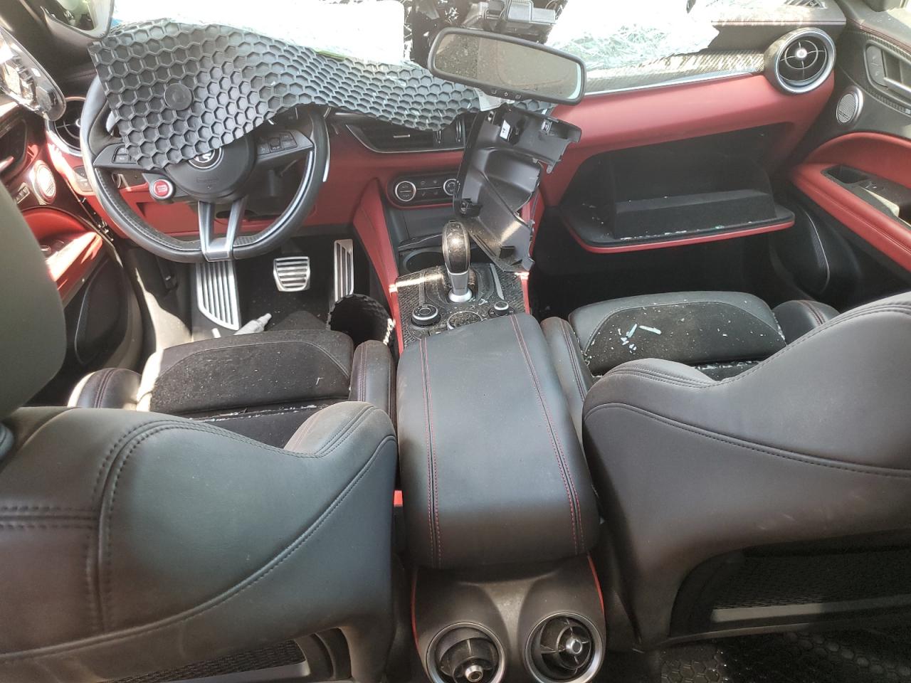 ZASFAKEV4J7C28610 2018 Alfa Romeo Stelvio Quadrifoglio