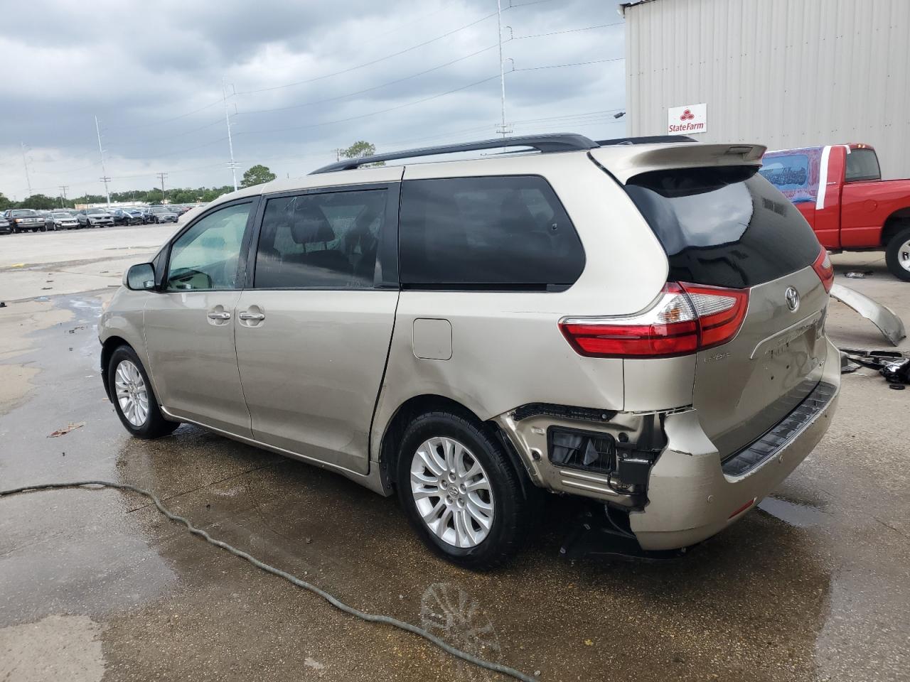 5TDYK3DC6FS657068 2015 Toyota Sienna Xle