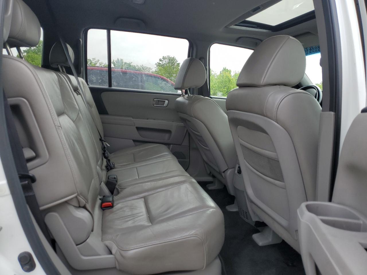 5FNYF4H50BB009956 2011 Honda Pilot Exl