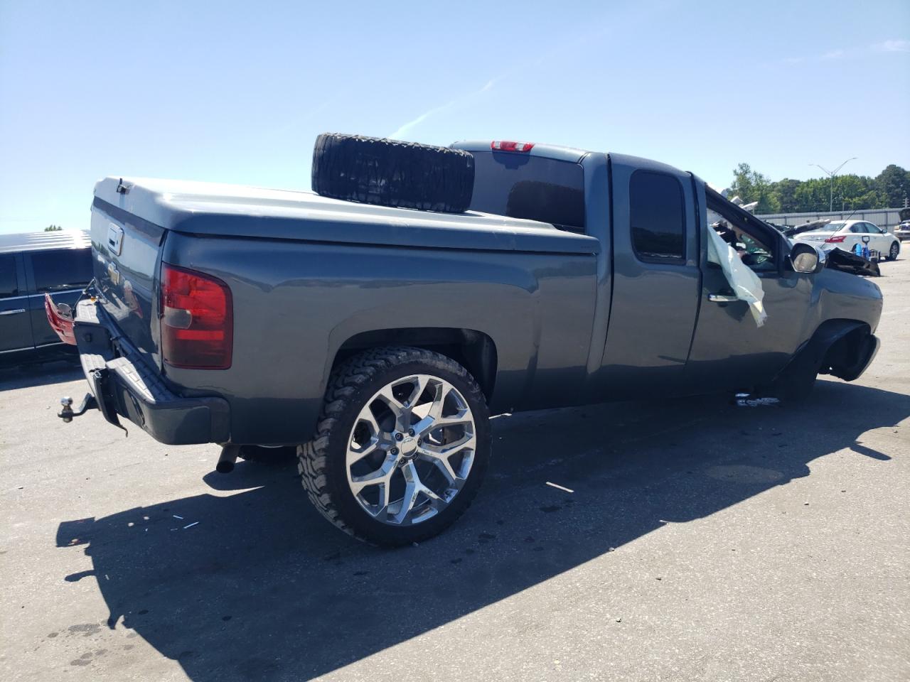 1GCRKSE34BZ310375 2011 Chevrolet Silverado K1500 Lt