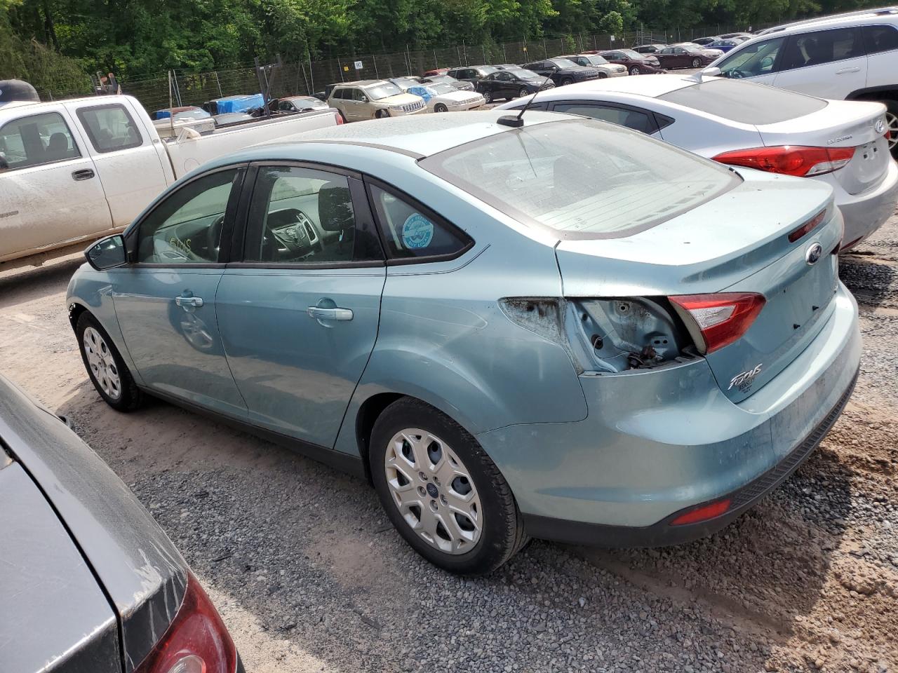 1FAHP3F23CL307602 2012 Ford Focus Se