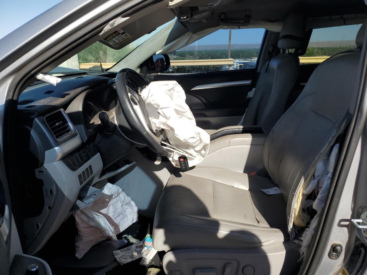 5TDJKRFH7ES067568 2014 Toyota Highlander Xle