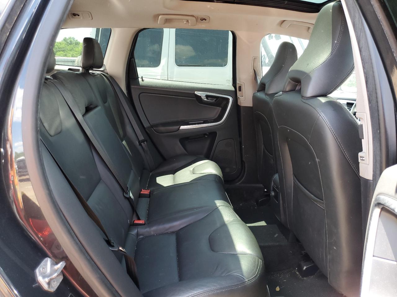 YV4902RK5F2646510 2015 Volvo Xc60 T6 Premier