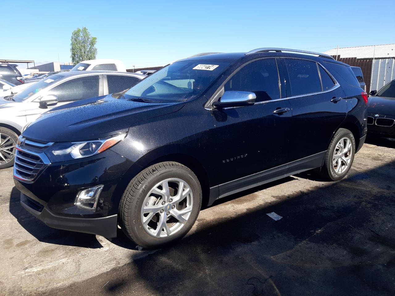 2GNAXVEV2J6260045 2018 Chevrolet Equinox Premier