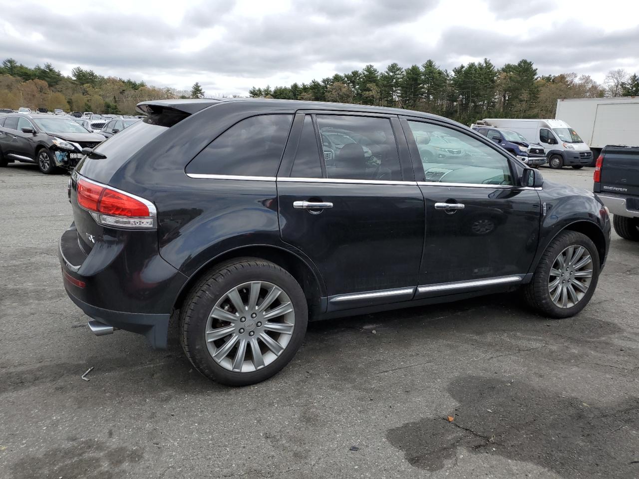 2LMDJ6JKXBBJ23047 2011 Lincoln Mkx