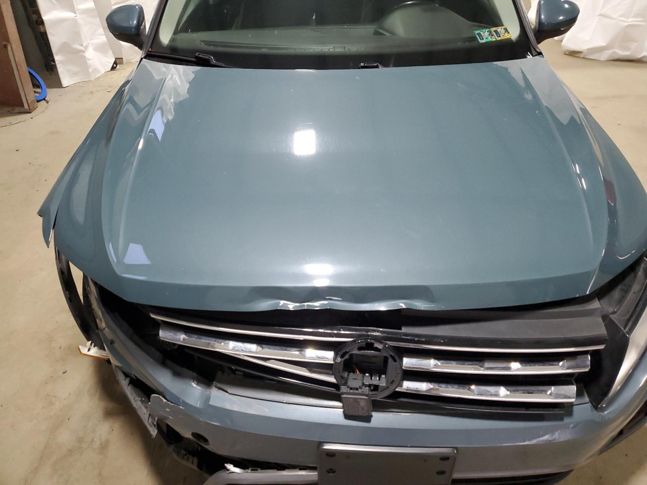 3VV2B7AX7KM159770 2019 Volkswagen Tiguan Se