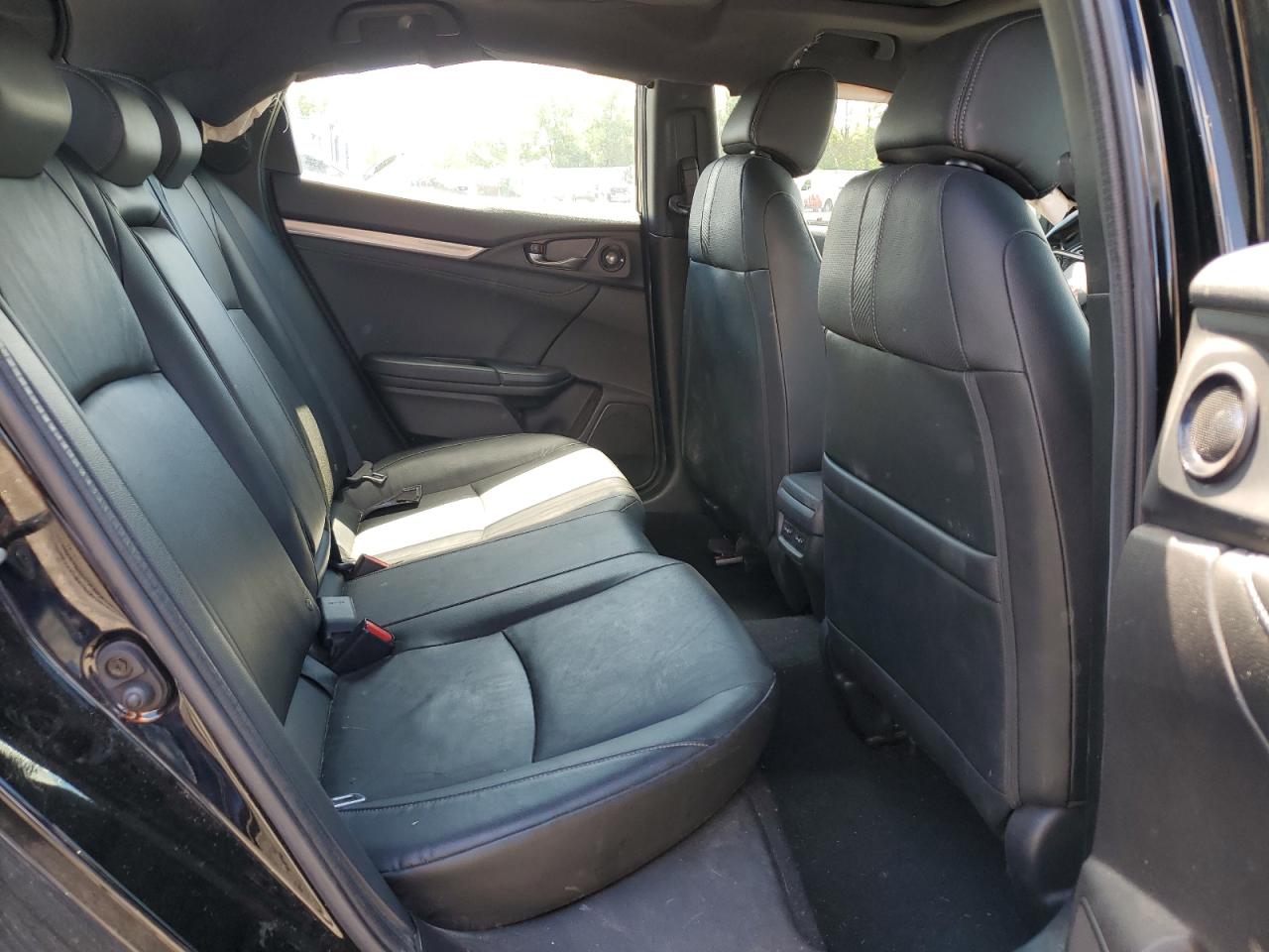 SHHFK7H95JU239075 2018 Honda Civic Sport Touring