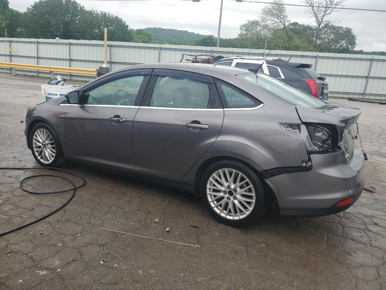 1FADP3J2XEL240327 2014 Ford Focus Titanium