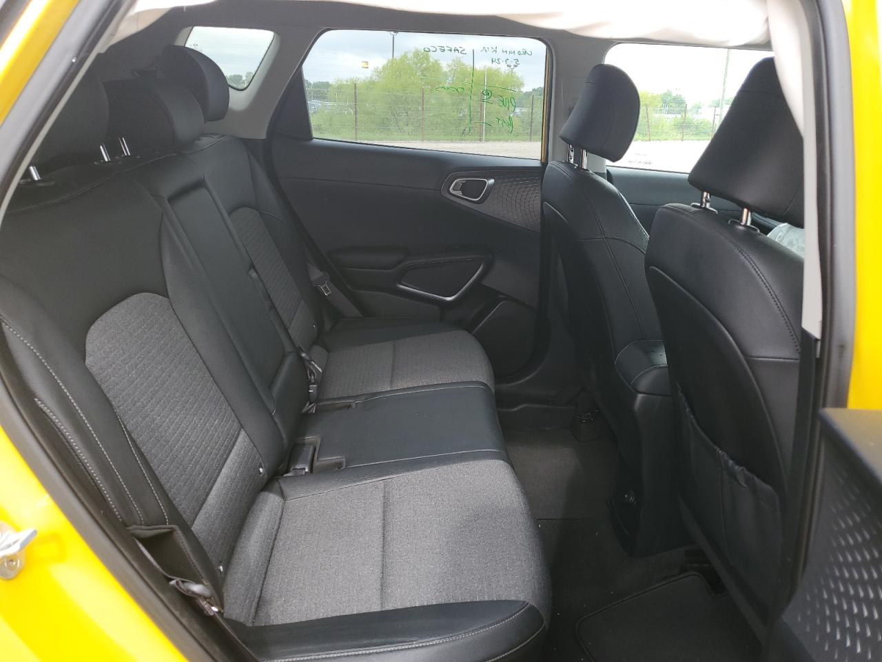 KNDJ33AU8L7050140 2020 Kia Soul Ex