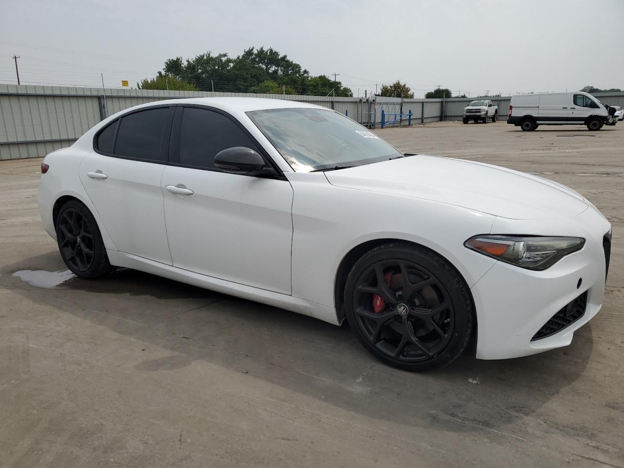 2020 Alfa Romeo Giulia vin: ZARFAMAN0L7623886