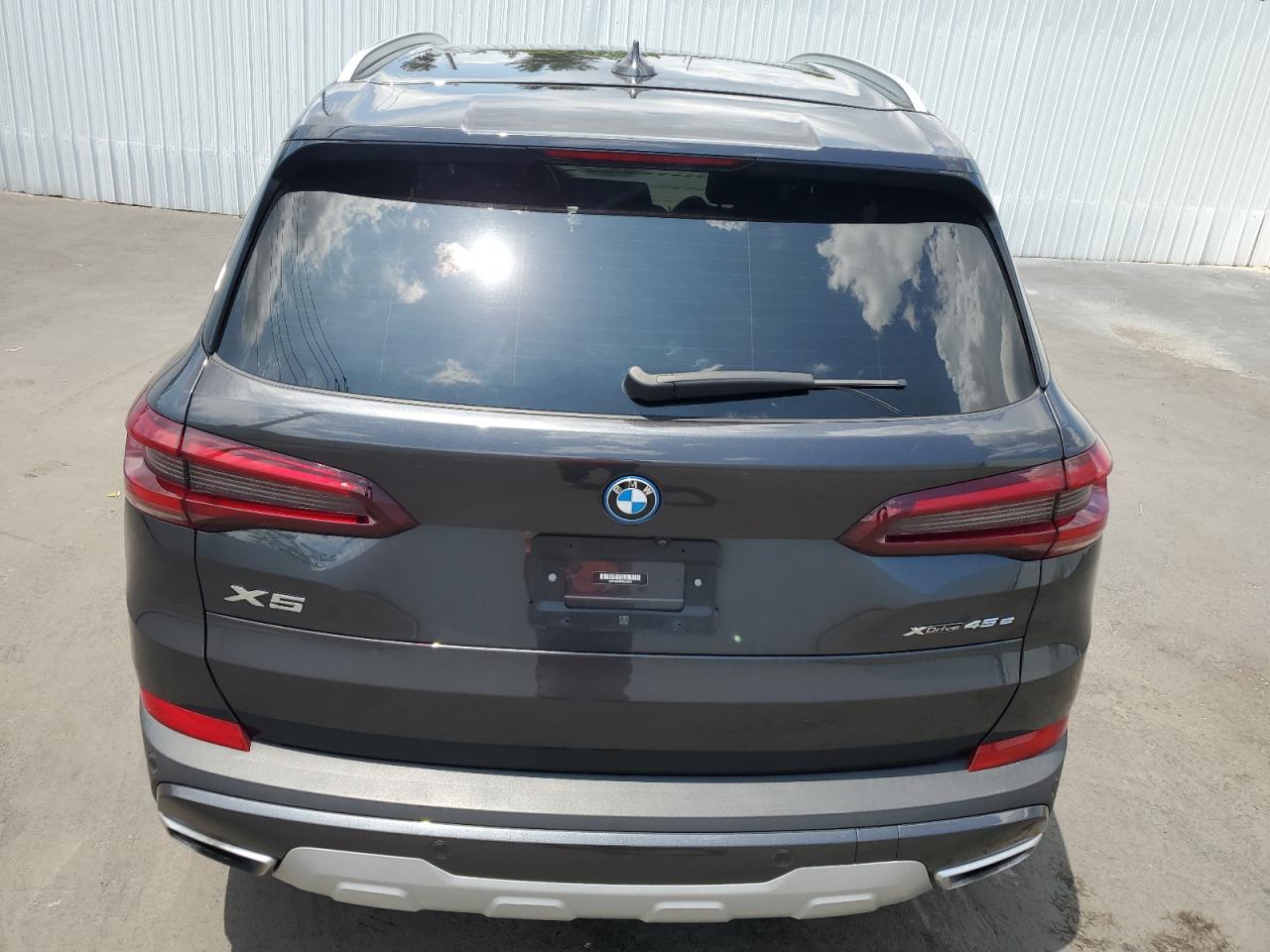 2022 BMW X5 xDrive45E vin: 5UXTA6C00N9L99597