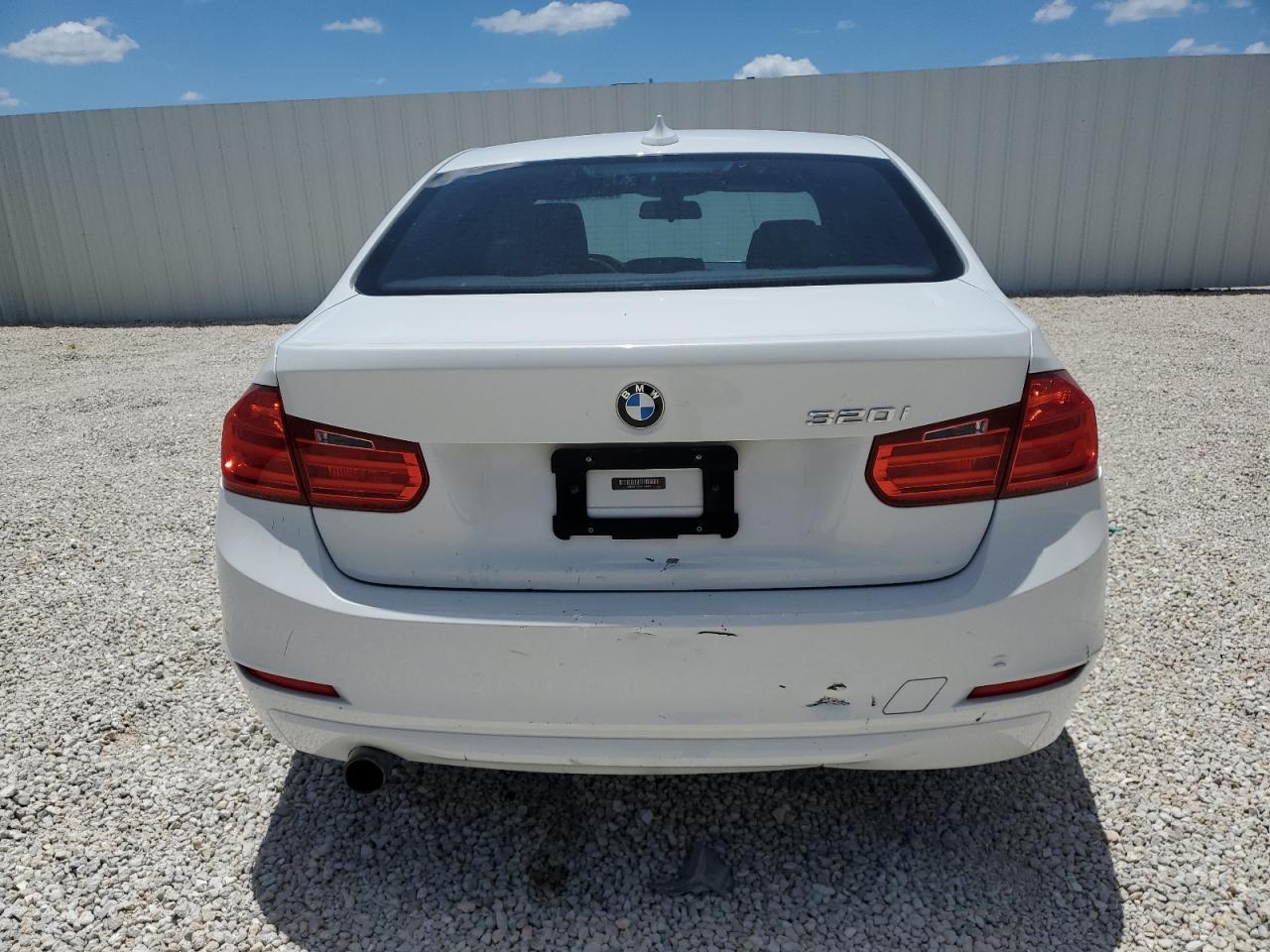 WBA3B1C58EK134963 2014 BMW 320 I