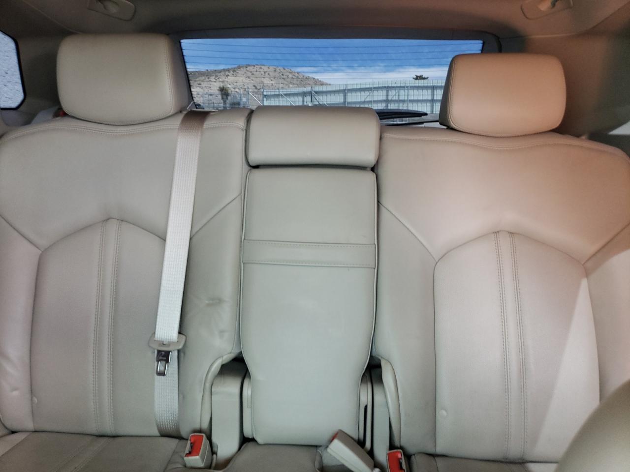 3GYFNBEY4AS641498 2010 Cadillac Srx Performance Collection