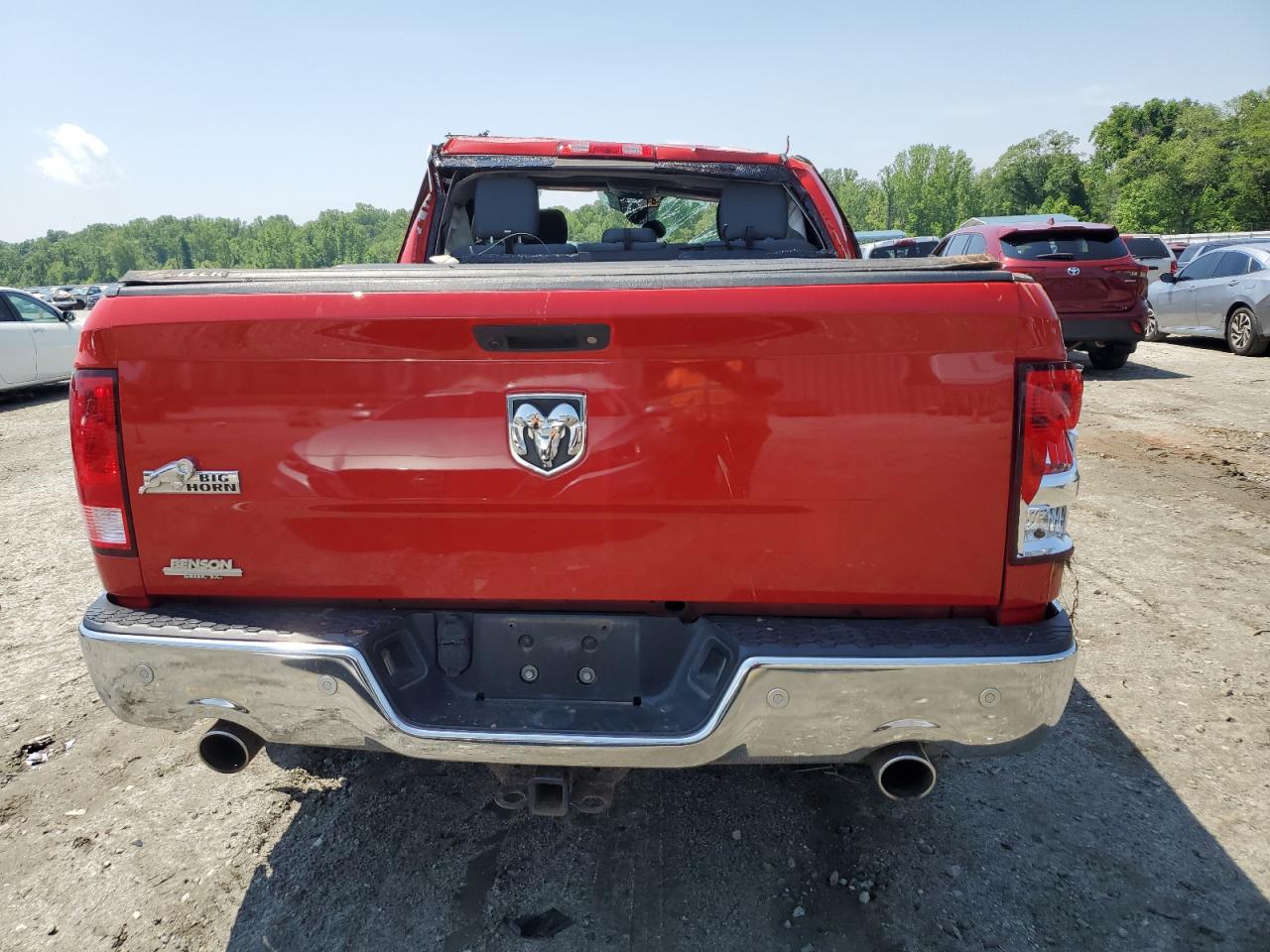 1C6RR6TT5HS567964 2017 Ram 1500 Slt