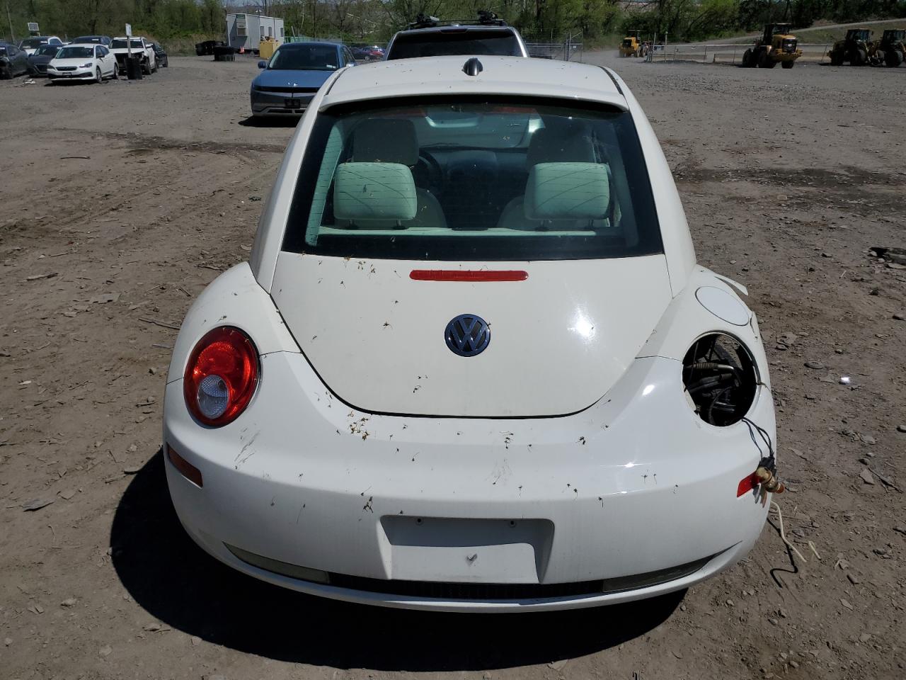 3VWFG31C88M510389 2008 Volkswagen New Beetle Triple White