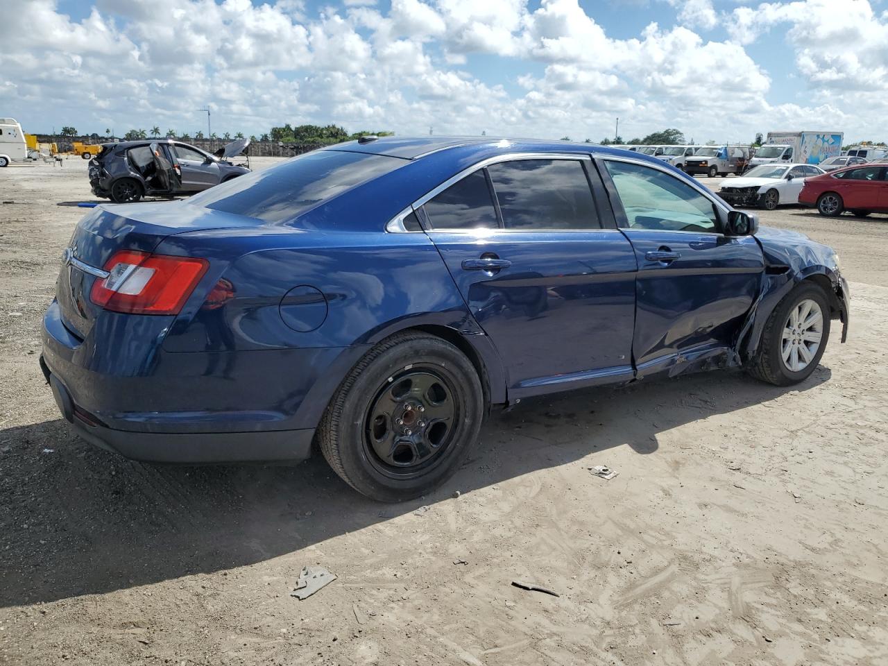 1FAHP2DW4CG108325 2012 Ford Taurus Se