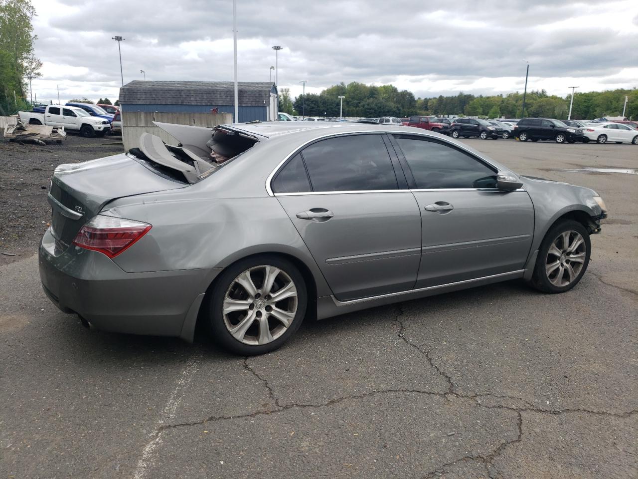 JH4KB2F62AC000641 2010 Acura Rl