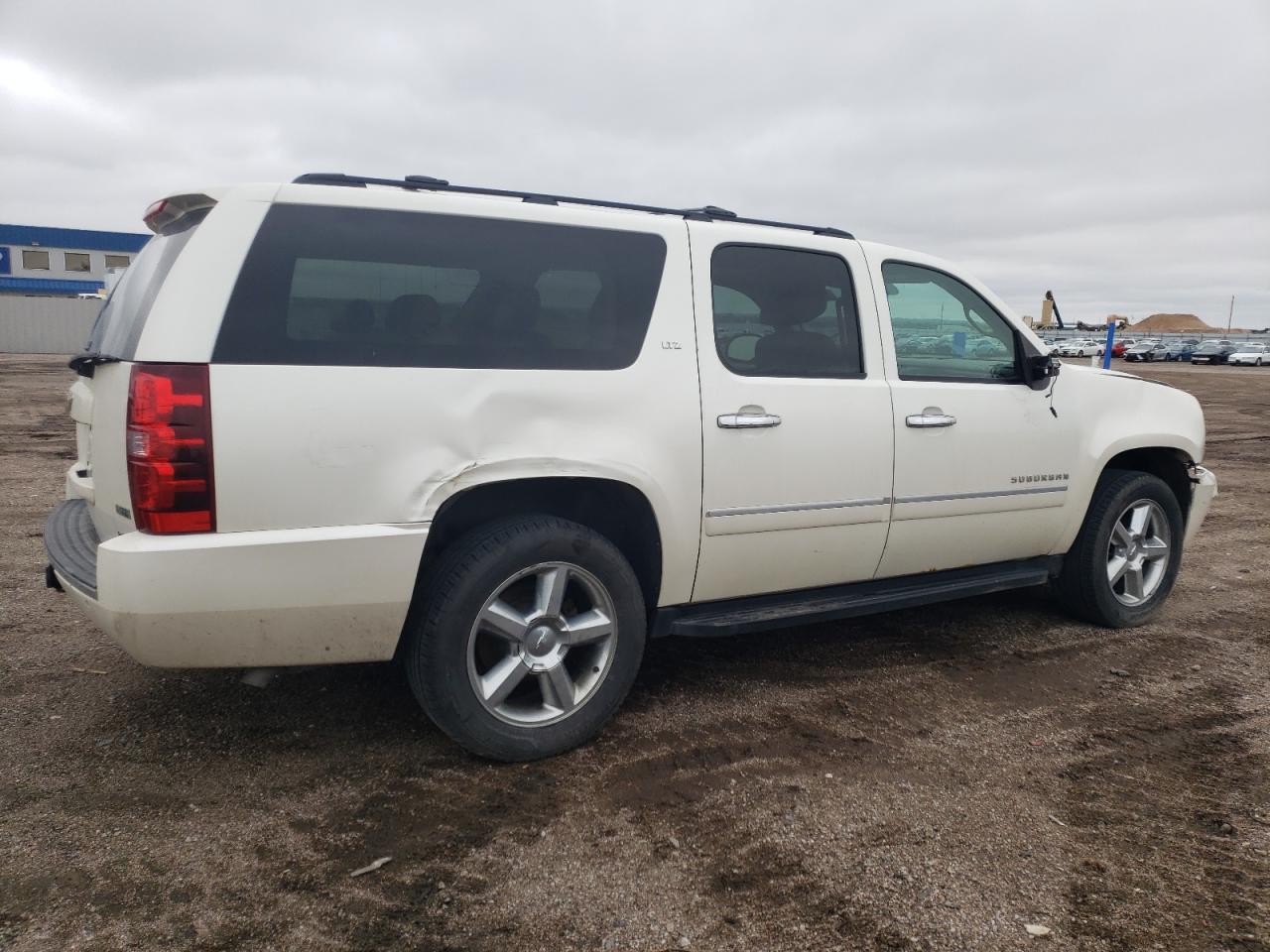 1GNSKKE34BR125607 2011 Chevrolet Suburban K1500 Ltz