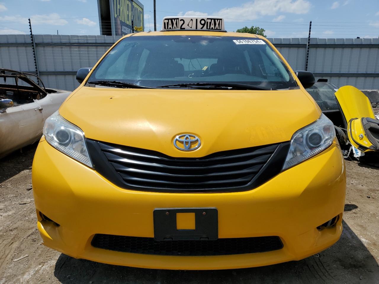 5TDZK3DC4GS765212 2016 Toyota Sienna