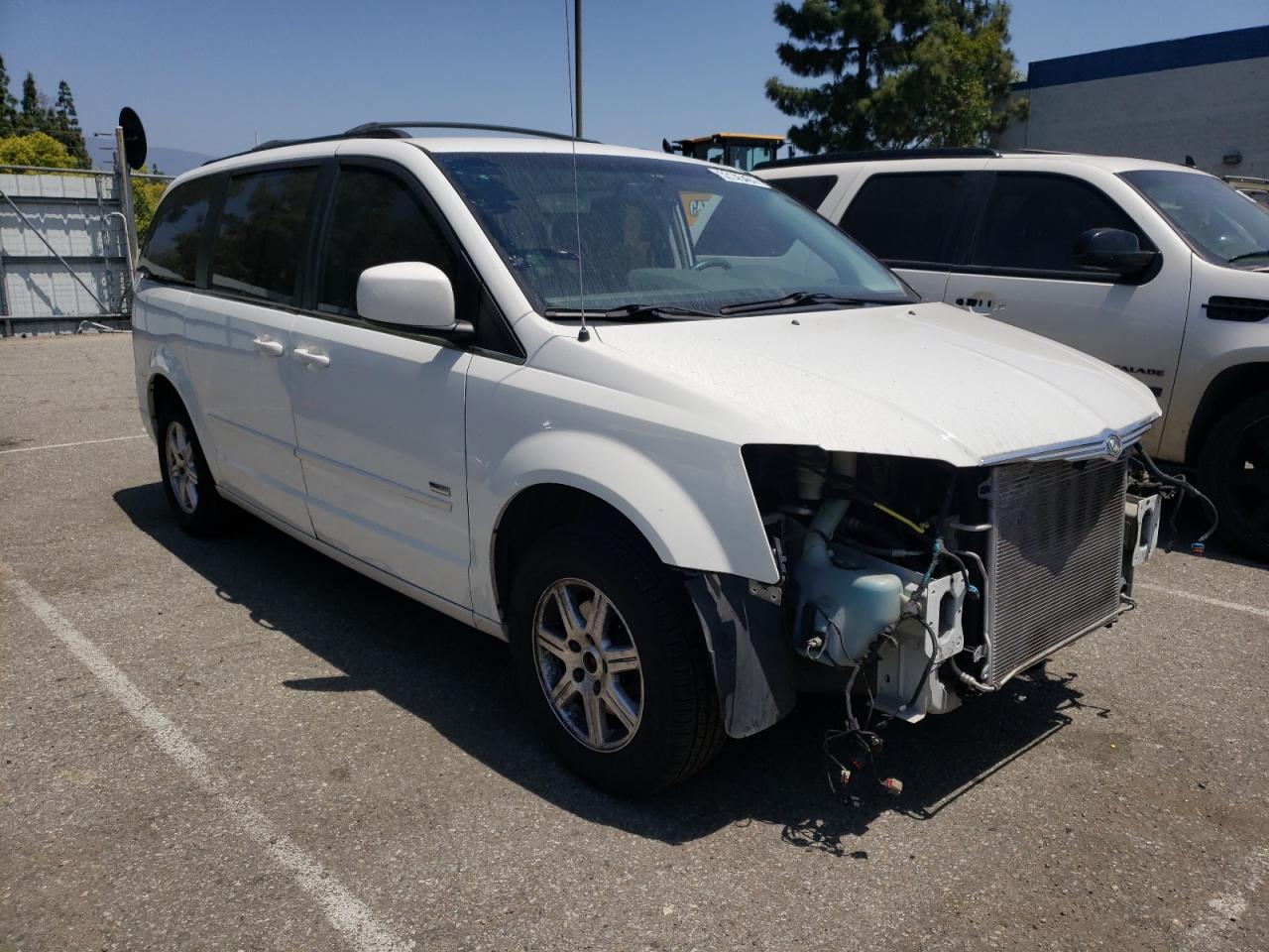 2A8HR54P88R697604 2008 Chrysler Town & Country Touring