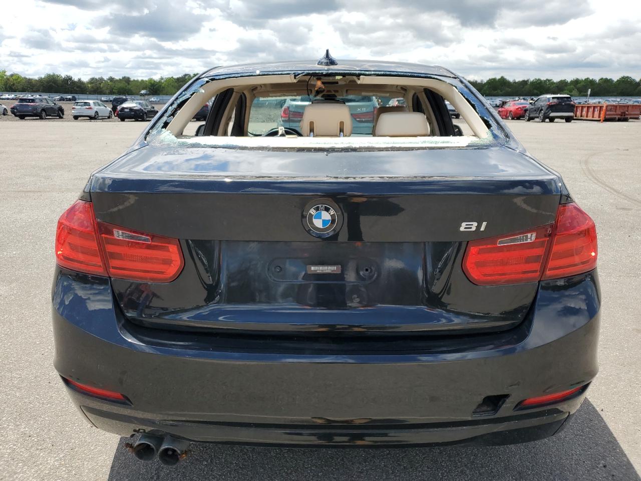 WBA3B3C52DJ698964 2013 BMW 328 Xi