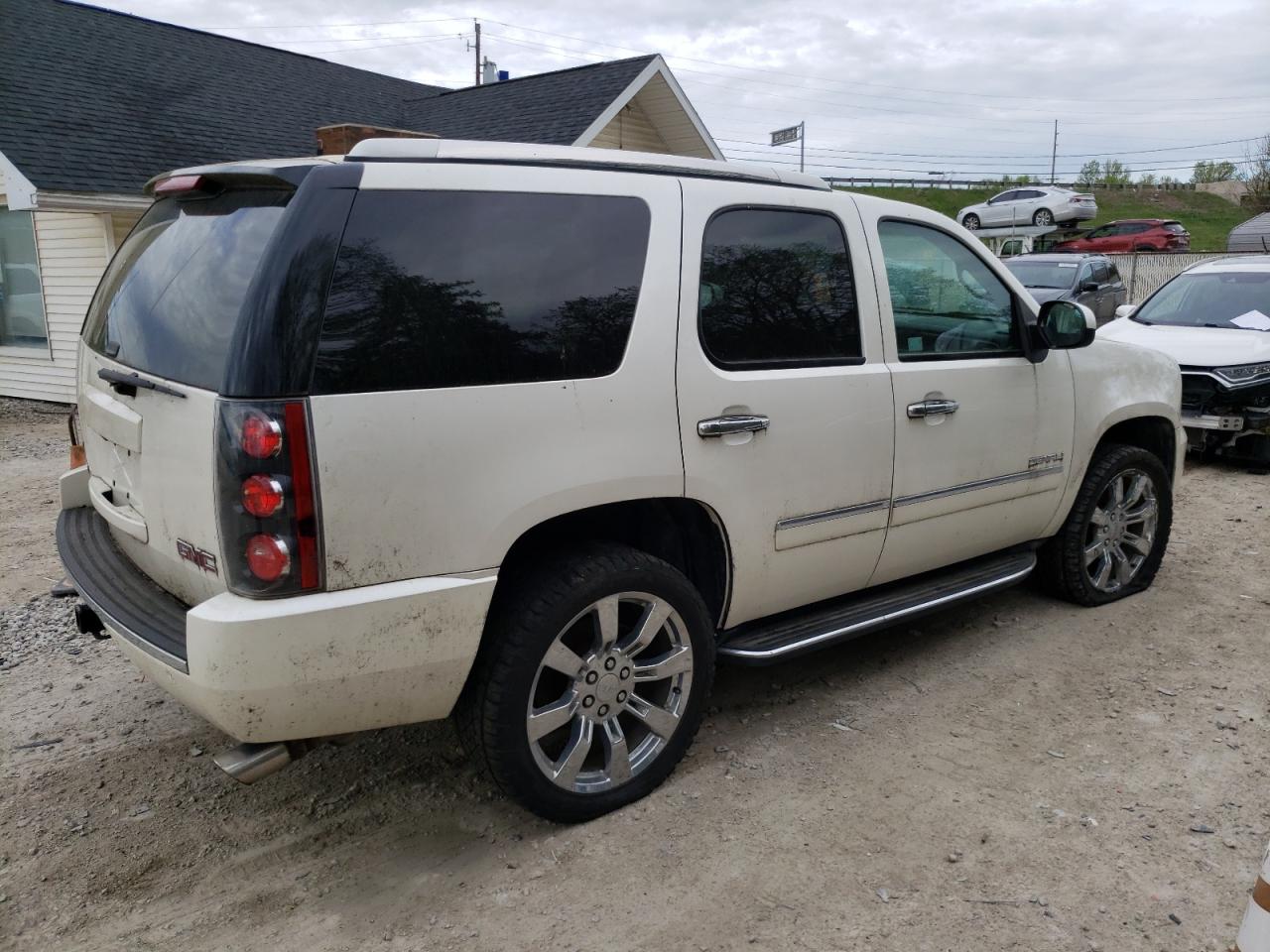 2012 GMC Yukon Denali vin: 1GKS2EEF0CR183613