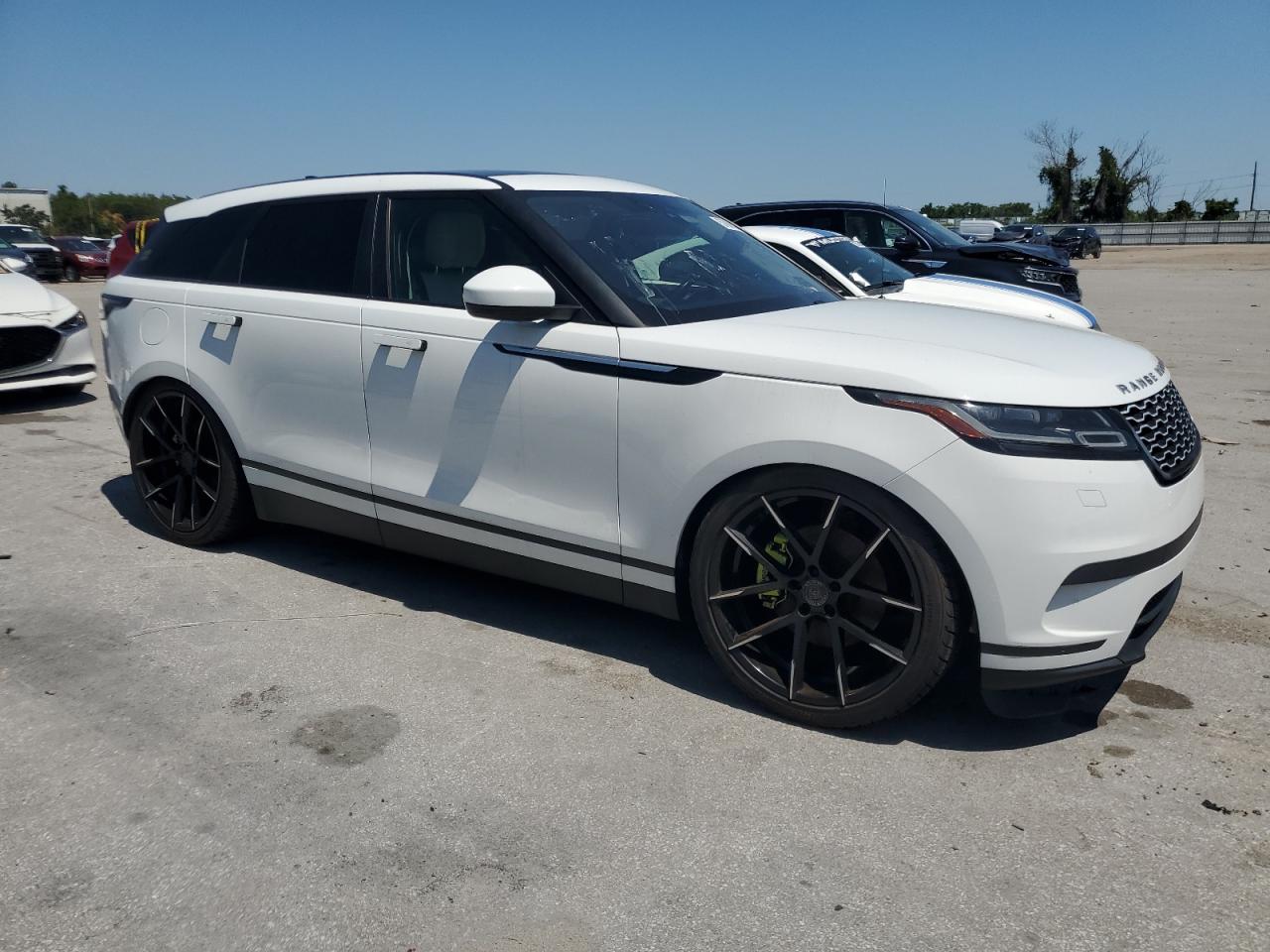 2019 Land Rover Range Rover Velar S vin: SALYB2EVXKA798123