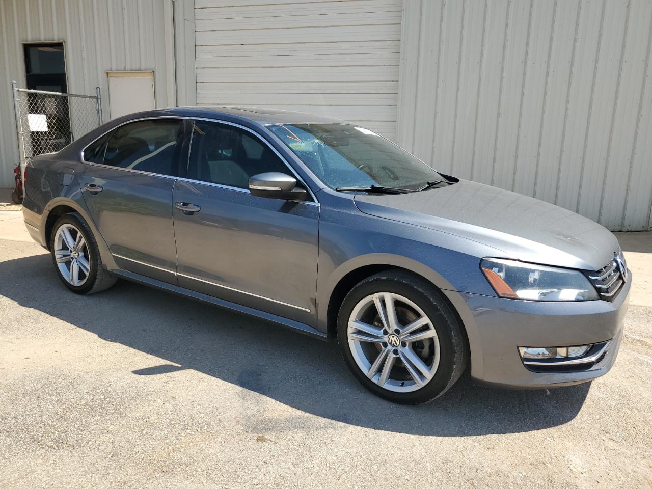 2013 Volkswagen Passat Sel vin: 1VWCN7A31DC146098