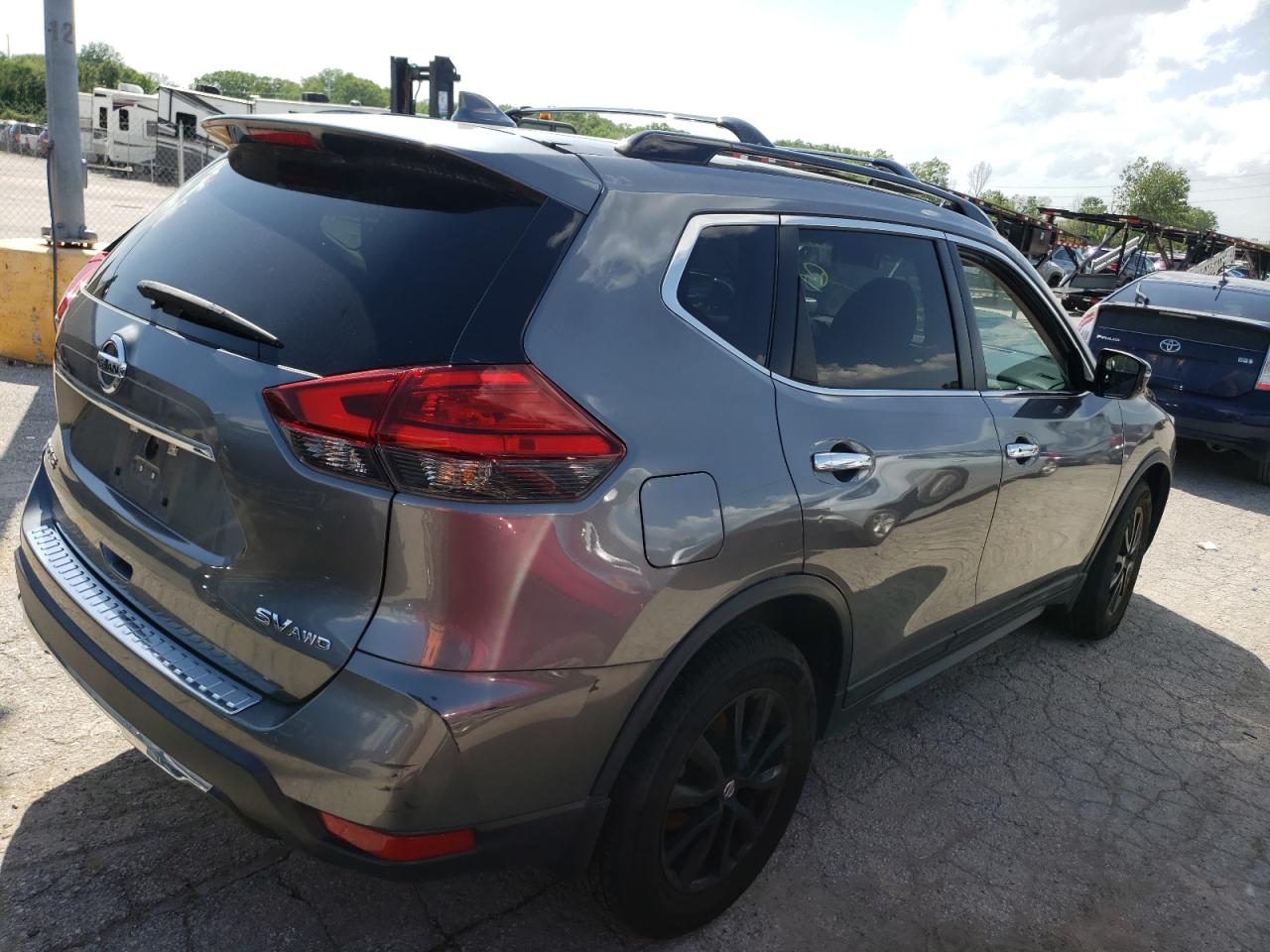 5N1AT2MV7HC802418 2017 Nissan Rogue Sv