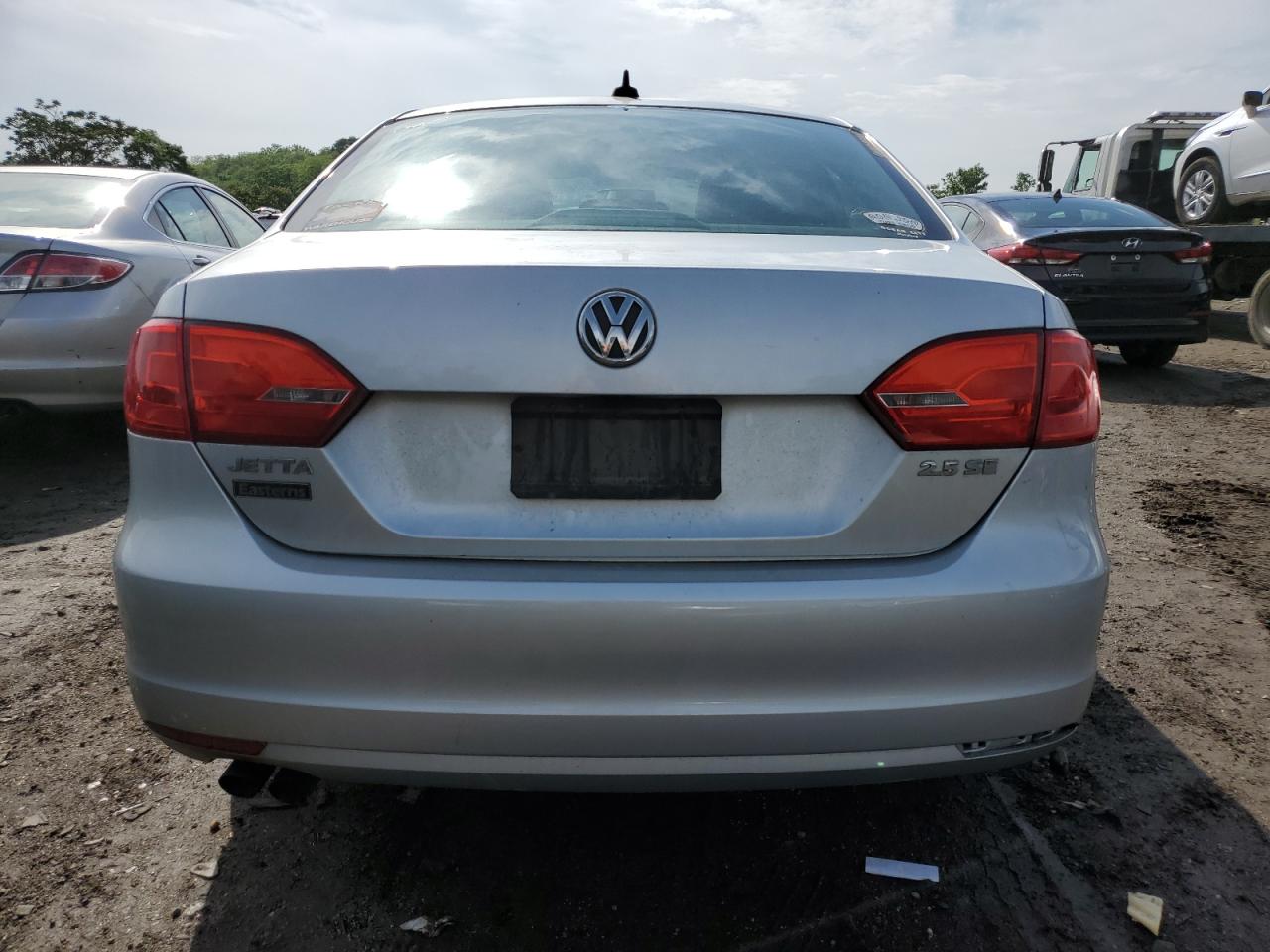 3VWDP7AJ8DM297158 2013 Volkswagen Jetta Se