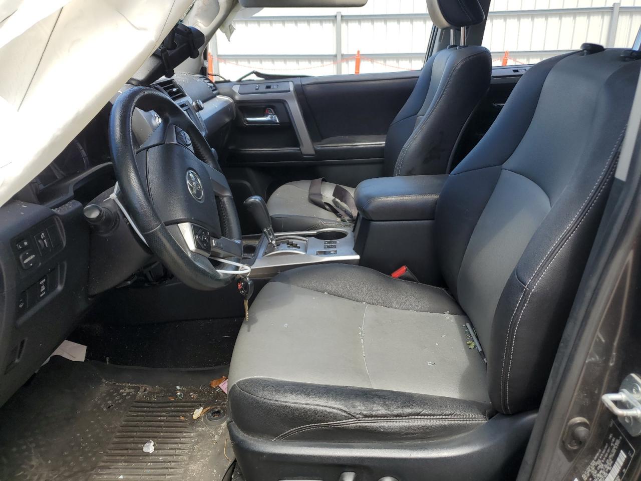 JTEZU5JRXJ5174342 2018 Toyota 4Runner Sr5