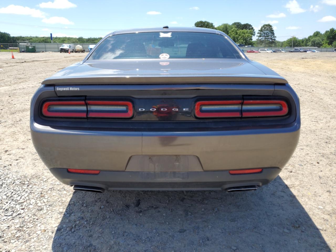 2C3CDZAT5FH710034 2015 Dodge Challenger Sxt