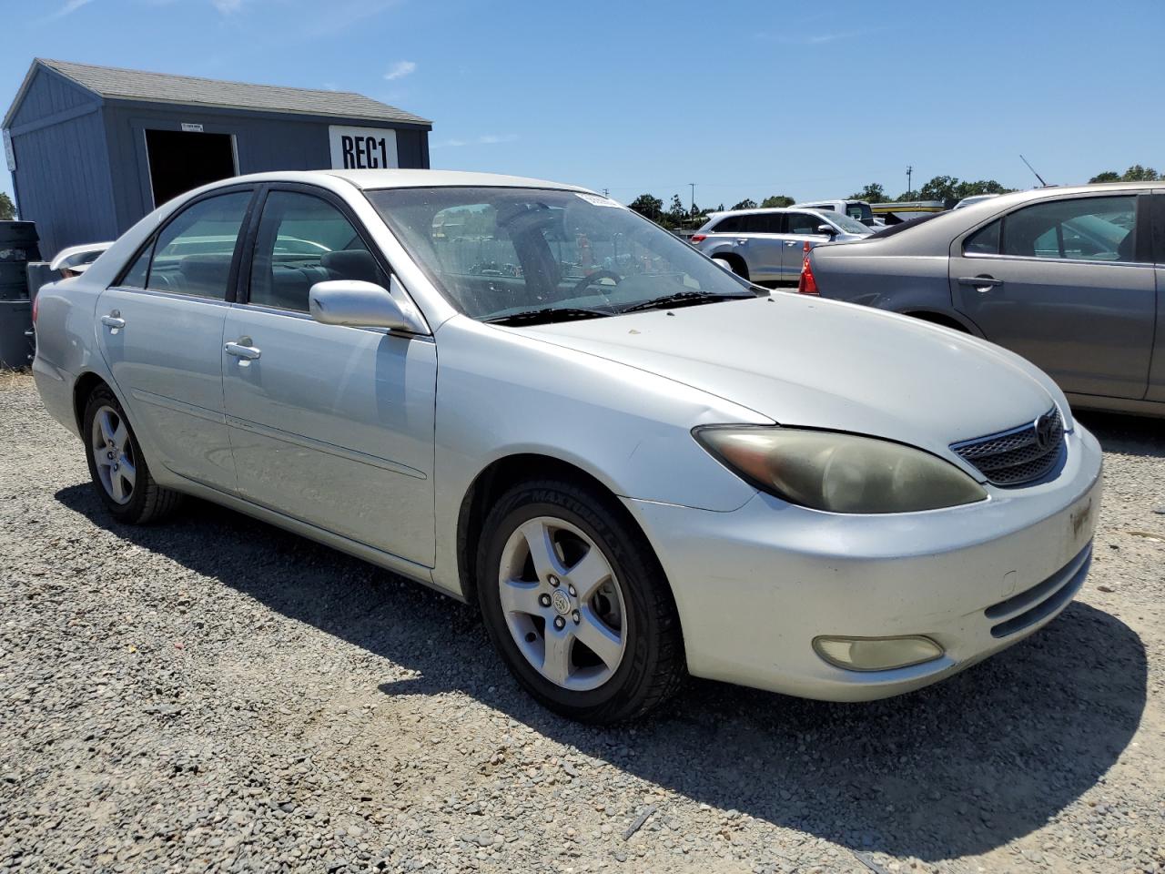 JTDBE32K520083602 2002 Toyota Camry Le