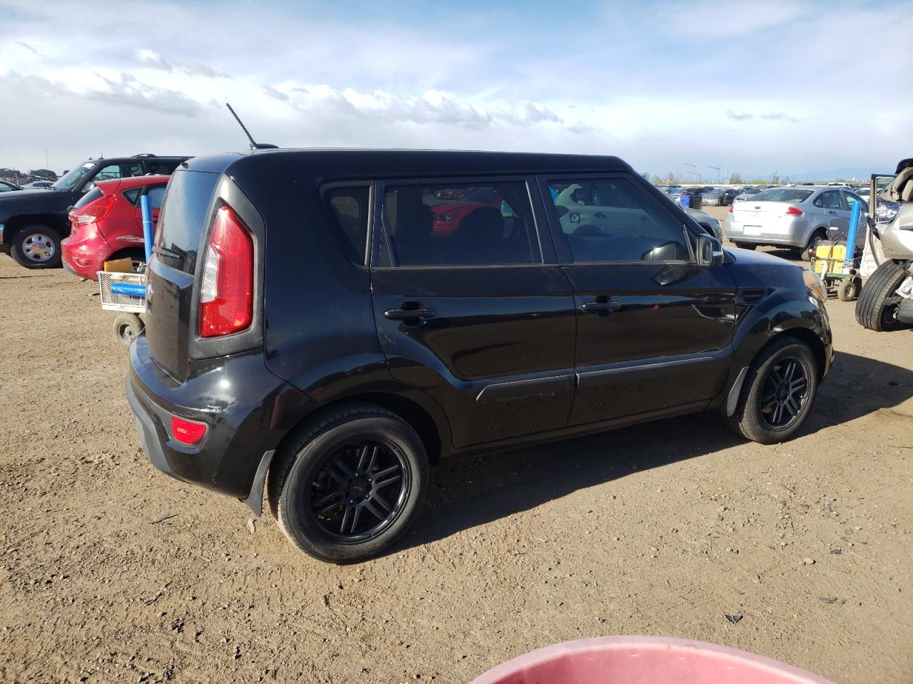 KNDJT2A60D7586092 2013 Kia Soul +