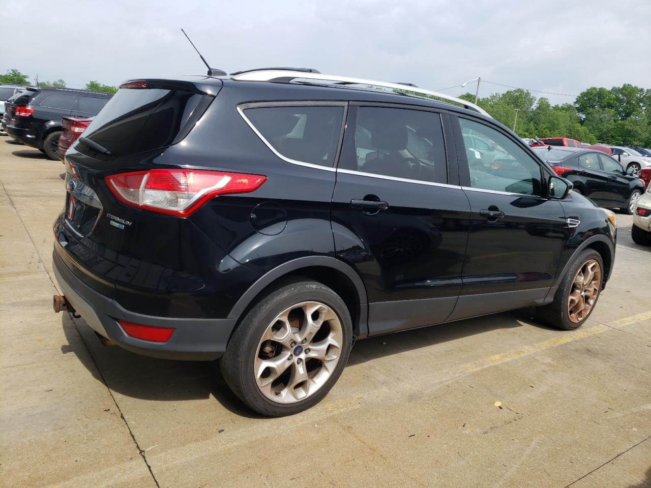 1FMCU9J90GUB57125 2016 Ford Escape Titanium