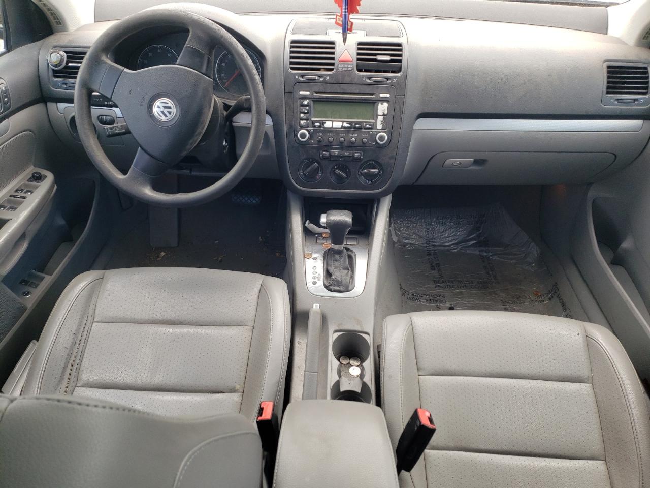 3VWSF81K46M683085 2006 Volkswagen Jetta 2.5 Option Package 1