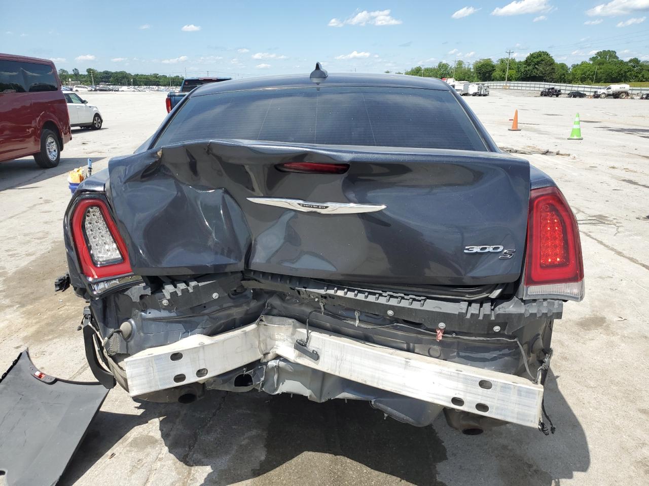 2C3CCABG2HH668026 2017 Chrysler 300 S