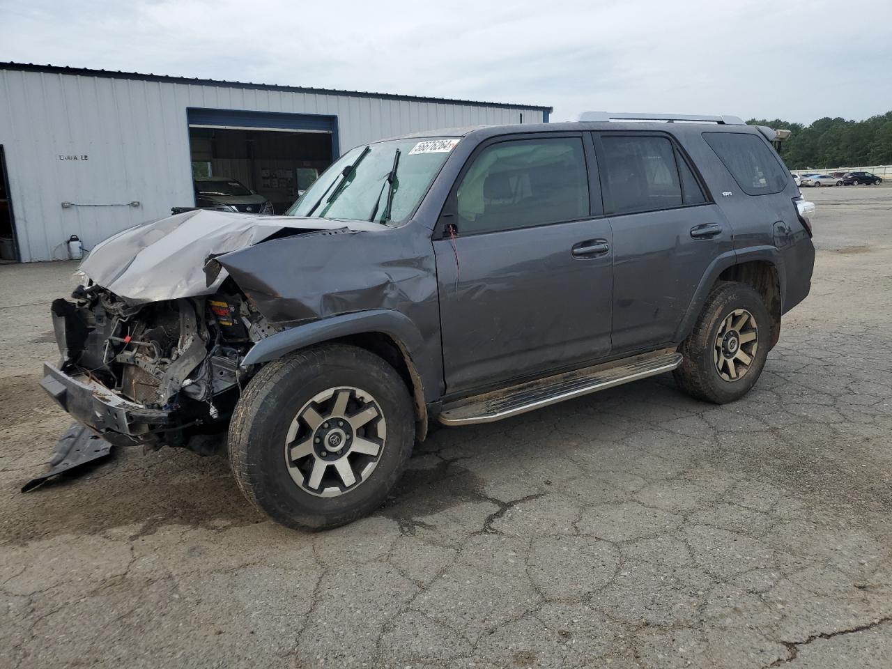 JTEZU5JR2H5155942 2017 Toyota 4Runner Sr5