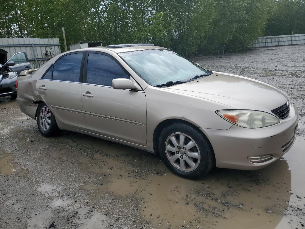 JTDBE32K320130111 2002 Toyota Camry Le