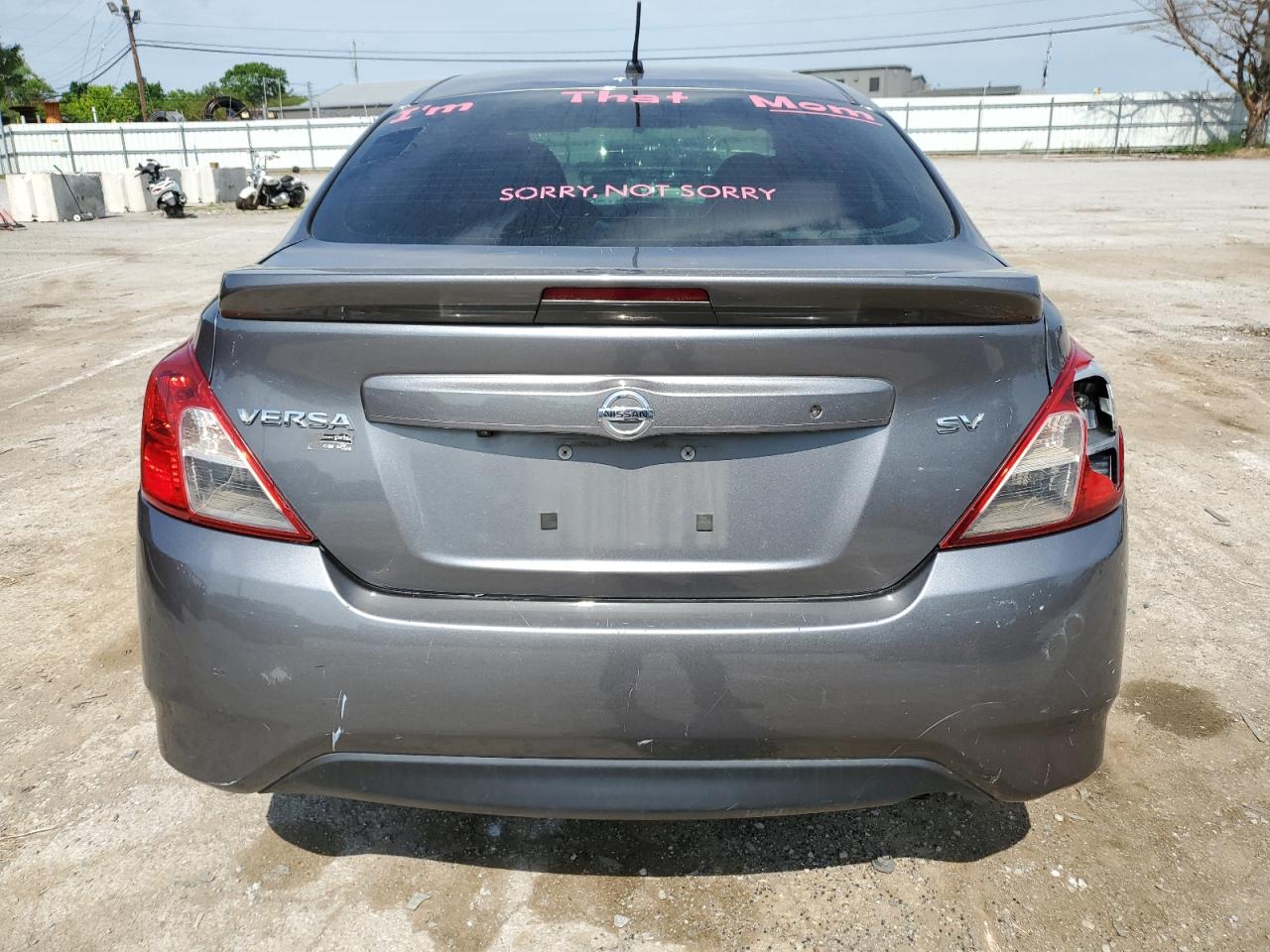 3N1CN7AP3KL822576 2019 Nissan Versa S