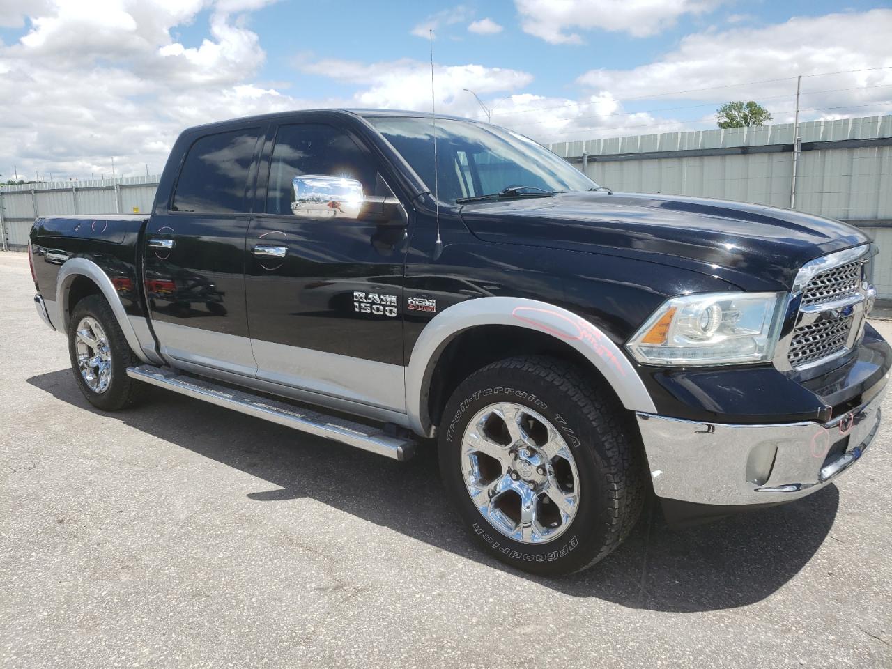 1C6RR6NT8ES382879 2014 Ram 1500 Laramie