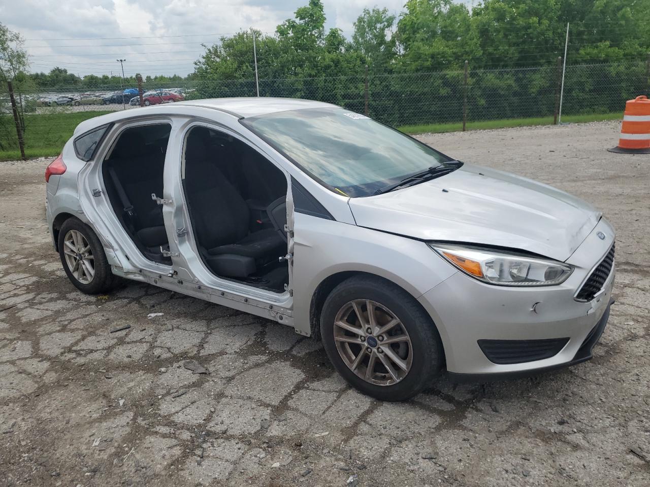 1FADP3K26GL331659 2016 Ford Focus Se