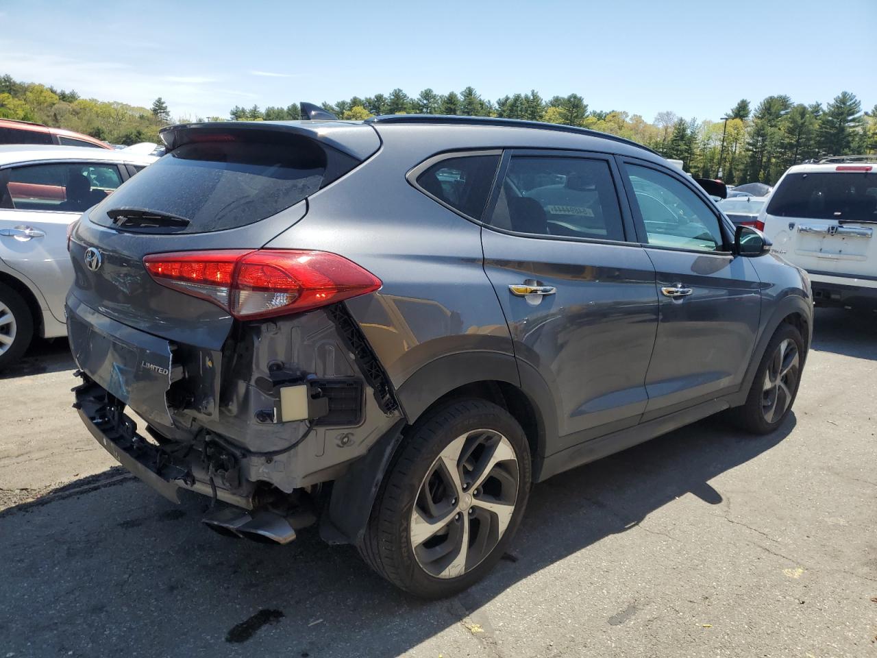 KM8J3CA26GU084725 2016 Hyundai Tucson Limited