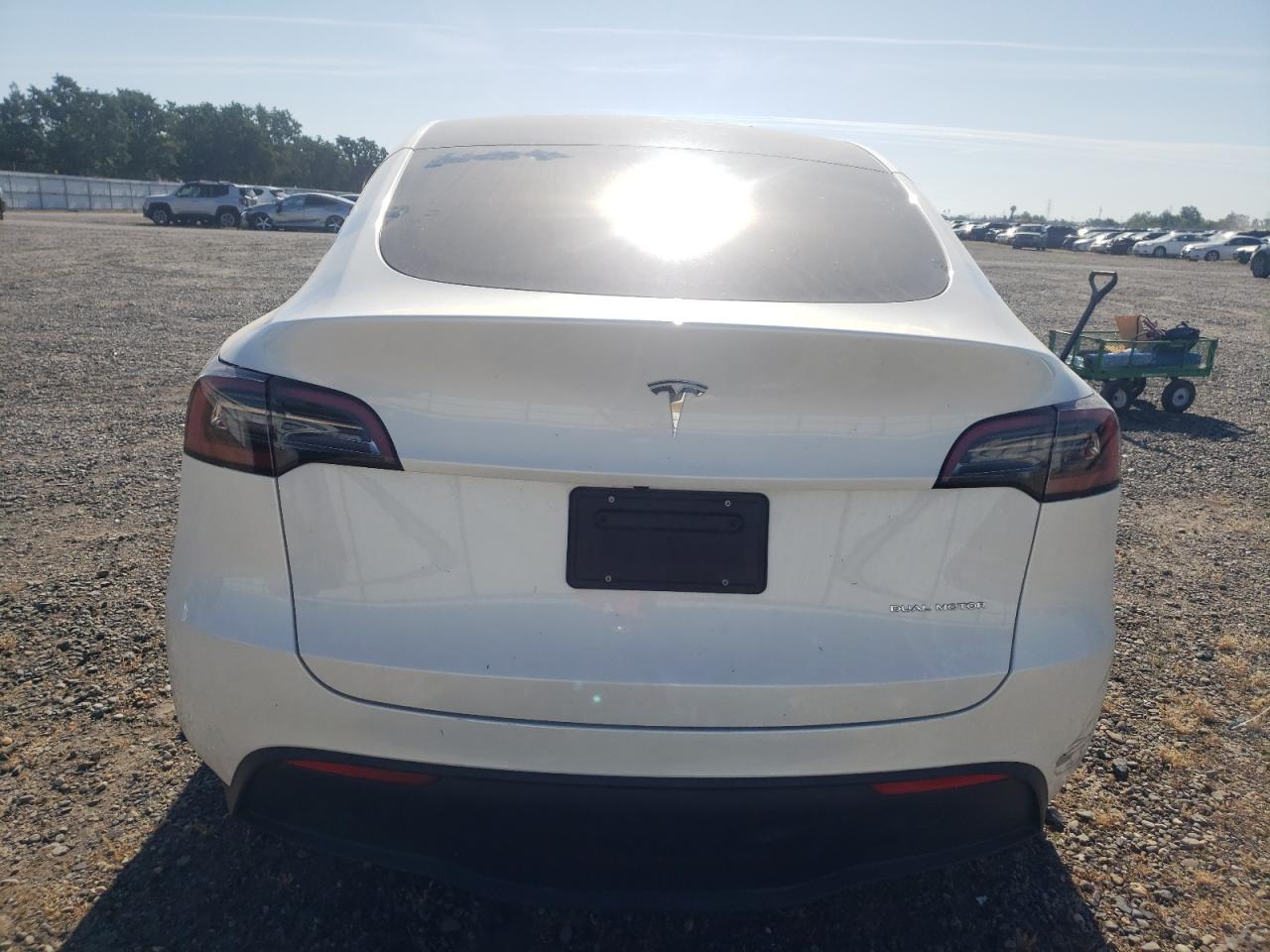 7SAYGDEE2PF675874 2023 Tesla Model Y